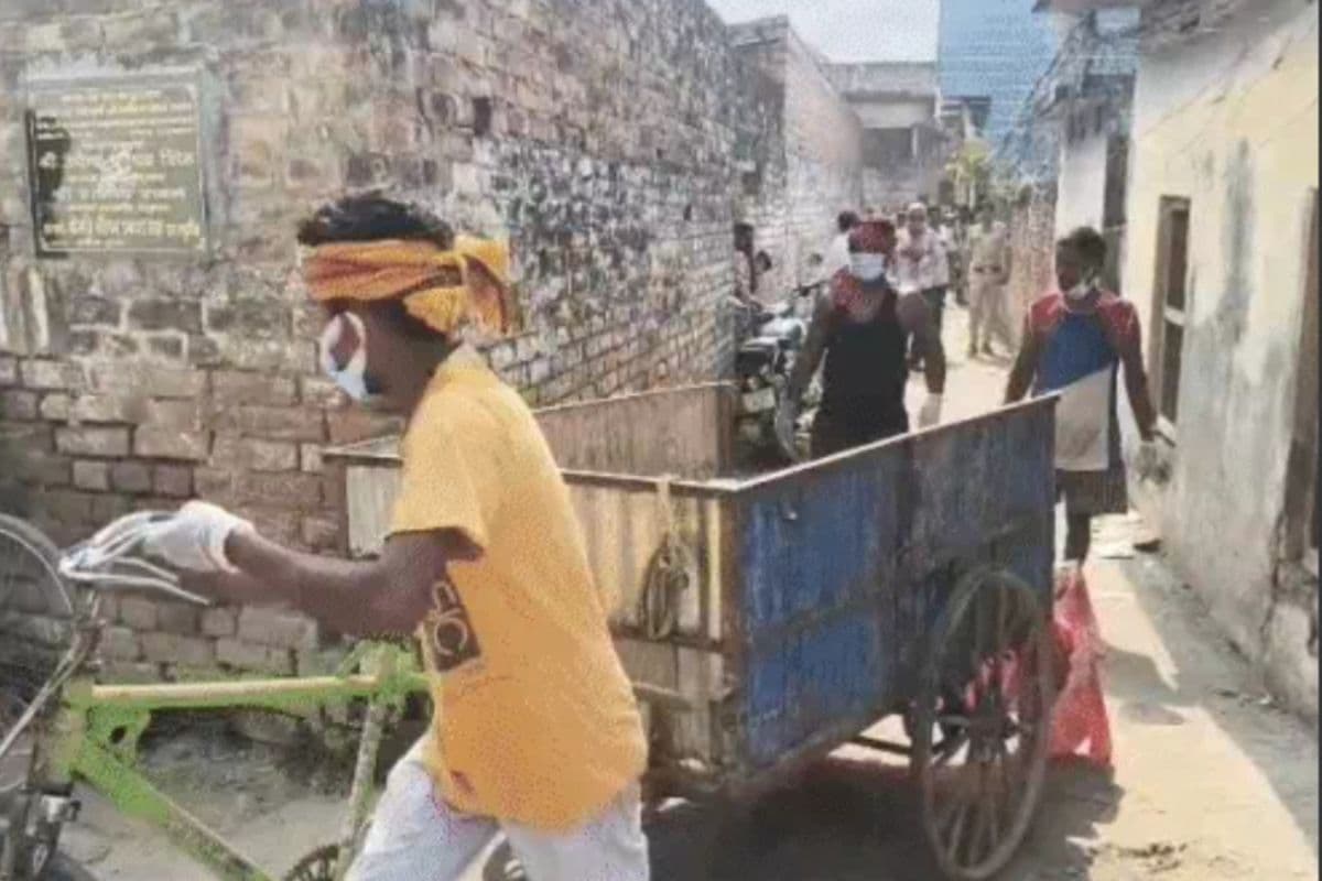 बेगूसराय में मानवता हुई शर्मसार, पुलिस ने कचरे के ठेले पर पोस्टमार्टम के लिए भेजा शव, डीएसपी ने दिए जांच के आदेश