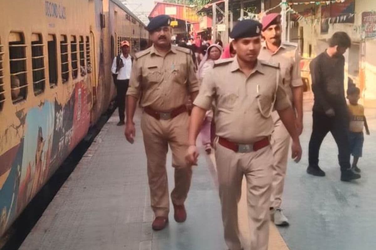 Gopalganj News : छपरा- गोमतीनगर एक्सप्रेस में मिला था महिला का शव, पांच स्टेशन जांच के दायरे में आए