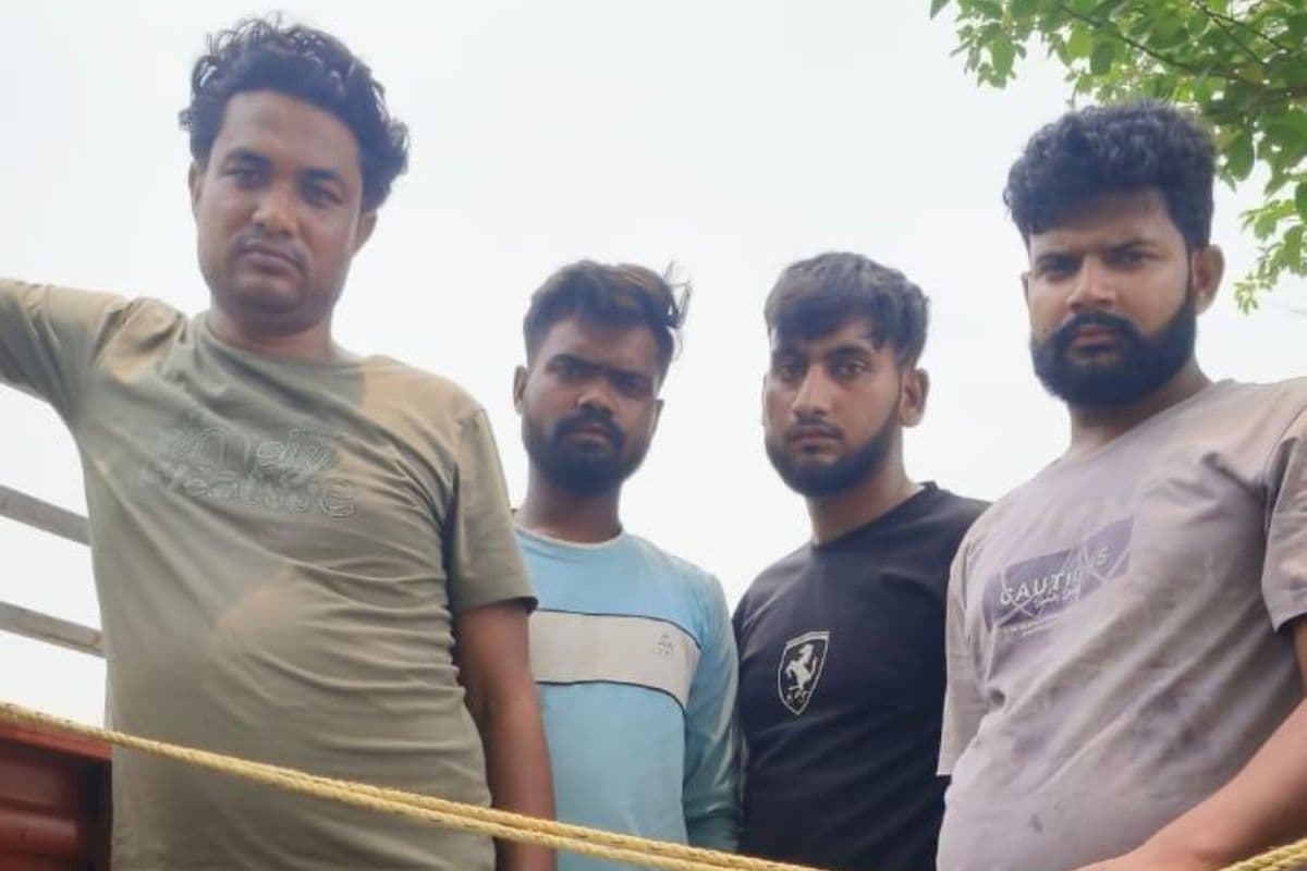 Gopalganj News : पशु तस्कर गिरोह का भंडाफोड़, छह गिरफ्तार, पांच मवेशी व तीन वाहन जब्त