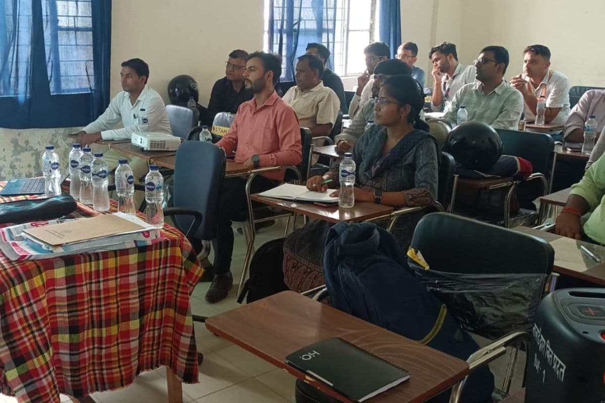Gopalganj News : RBI की पहल पर बैंक स्टाफ को मिला प्रशिक्षण, नोट विनिमय प्रक्रिया पर दी गई जानकारी