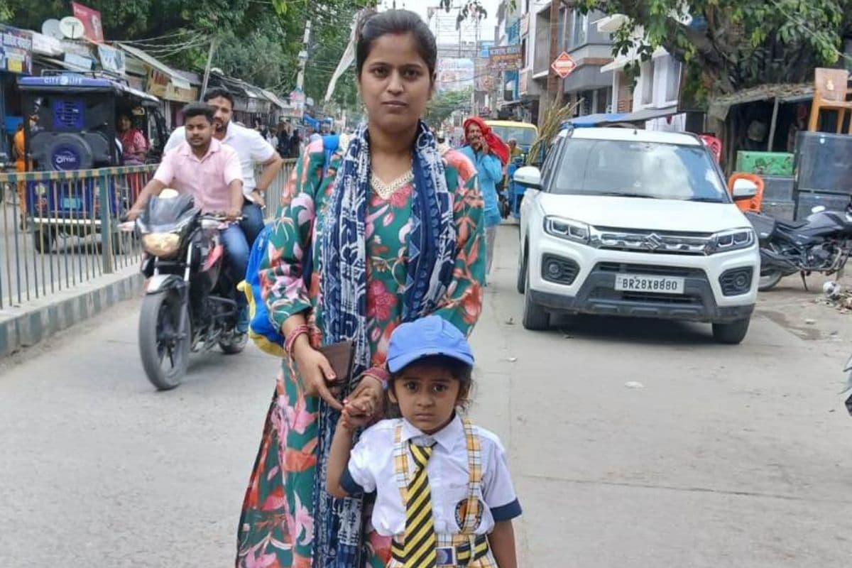 Gopalganj News : कल से 26 तक आठवीं तक की स्कूल बंद, नौवीं से ऊपर 11 बजे तक चलेगी कक्षाएं