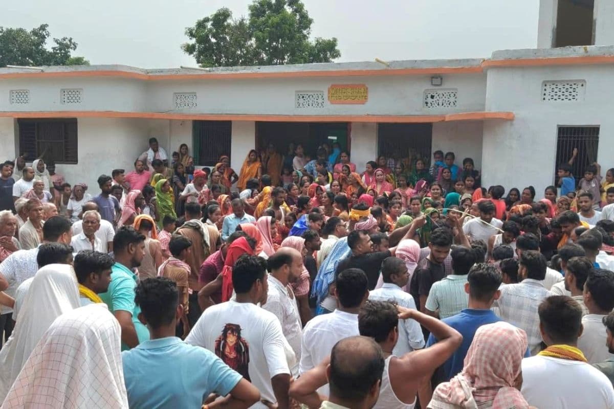 Saran News : बाइक सवार युवक हादसे का शिकार, इलाज के दौरान गई जान