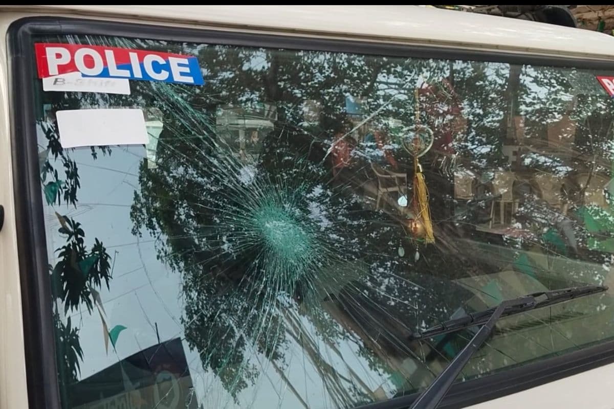 Hajipur News : लालगंज में पुलिस पर हमला, गिरफ्तार अभियुक्त को छुड़ाने वाले पांच लोग गिरफ्तार