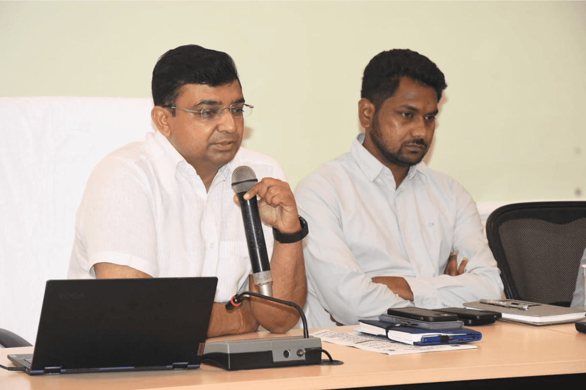 नालंदा में लोक शिकायत निवारण के तहत 21 मामलों की हुई ऑन द स्पॉट सुनवाई, DM ने कई शिकायतों का तुरंत हुआ निपटारा