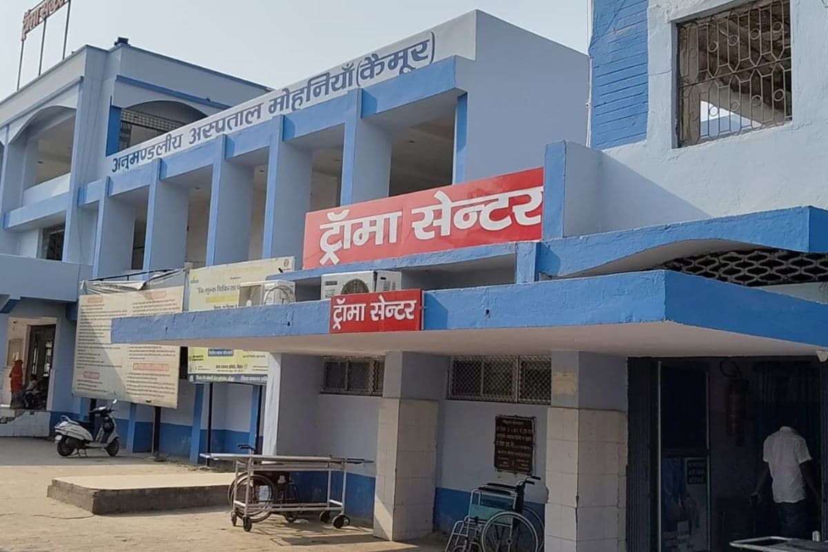 स्वास्थ्य विभाग का एक्शन: कैमूर में 8 डॉक्टरों पर गिरी गाज, स्पष्टीकरण के साथ वेतन कटौती का निर्देश