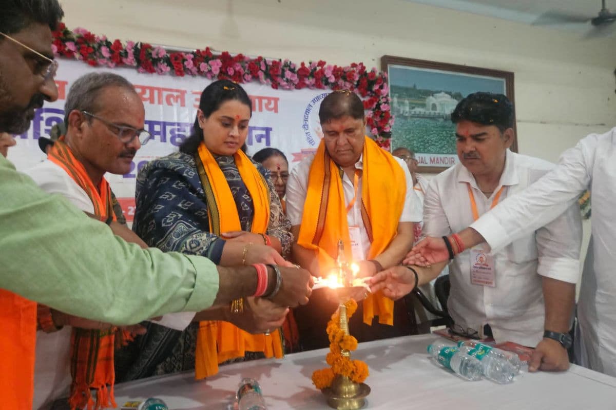 नालंदा में भाजपा का प्रशिक्षण महाभियान शुरू, पावापुरी में जुटे कार्यकर्ता, संगठन मजबूत करने पर जोर