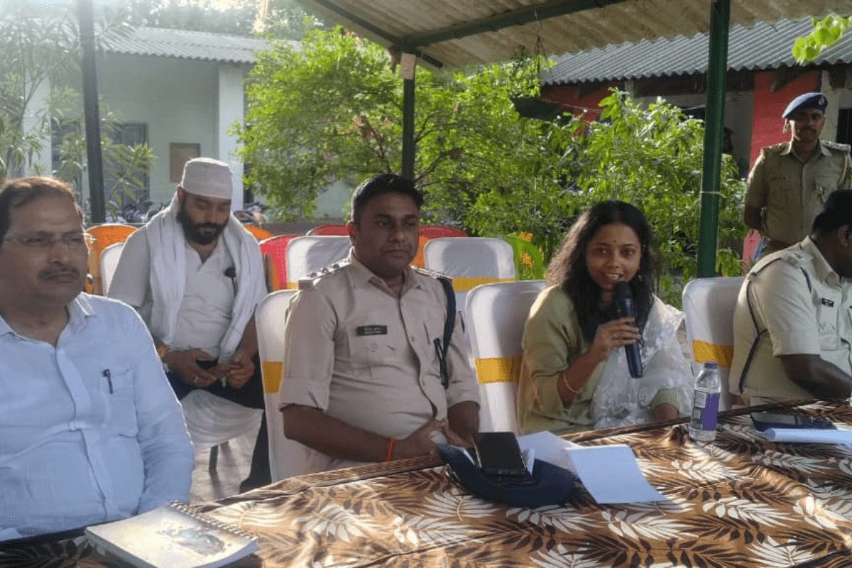 सासाराम में बकरीद को लेकर शांति समिति की बैठक: SDO ने भाईचारे के साथ पर्व मनाने की अपील