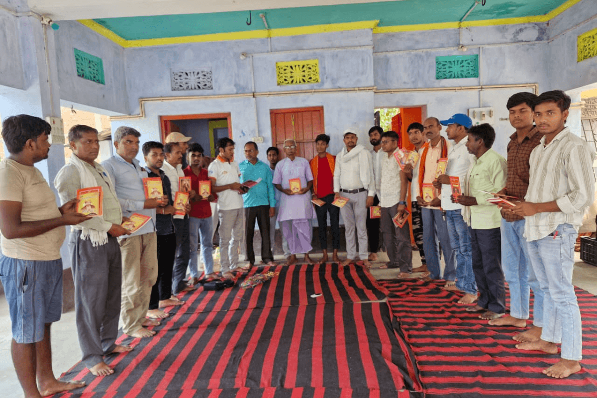 नवादा के कौआकोल में आर्य वीर दल का हुआ गठन; युवाओं में चरित्र निर्माण और वैदिक संस्कृति के विस्तार पर जोर, नई कमेटी घोषित