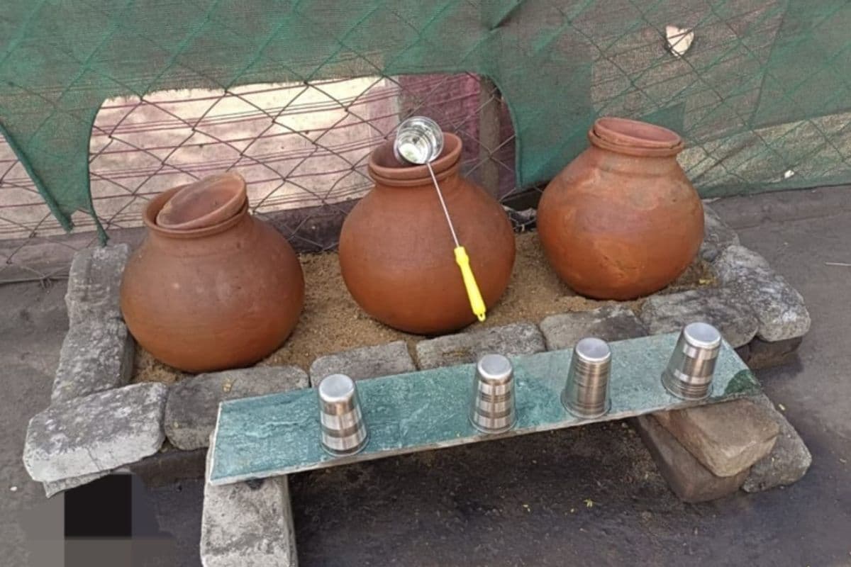 नवादा के मेसकौर में प्याऊ लगाने की उठी मांग, समाजसेवियों ने विधायक और प्रशासन से चौक-चौराहों पर पानी की व्यवस्था करने की अपील