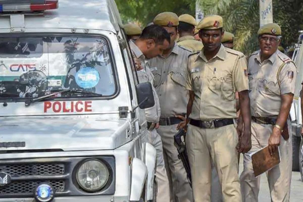 Aurangabad News : दूल्हे के पिता को गोली मारने वाला अपराधी राकेश पटना के मनेर से गिरफ्तार