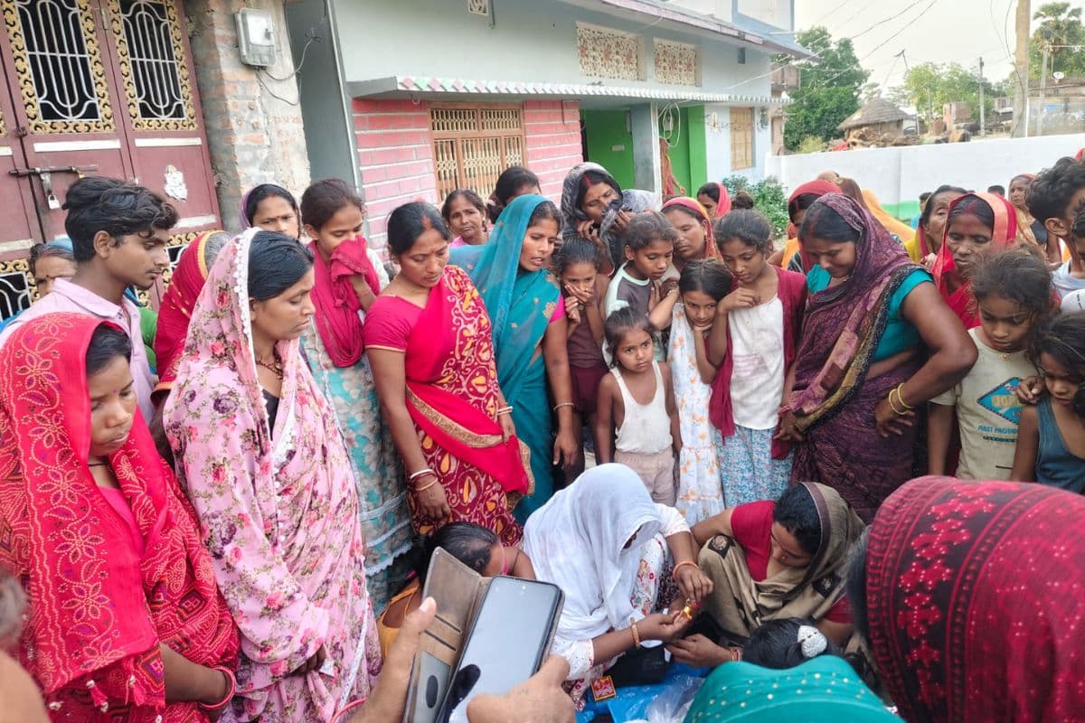 Hajipur News : खेत से लौट रहे किसान को बाइक ने रौंदा, मौके पर मचा हड़कंप