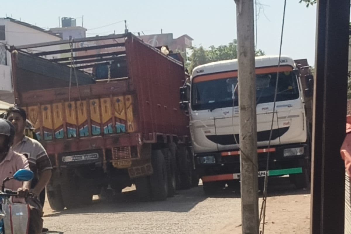 जाम का झाम : टुडीगंज–कृष्णाब्रह्म सड़क पर रोजाना लग रहा जाम, आवागमन में दिक्कत