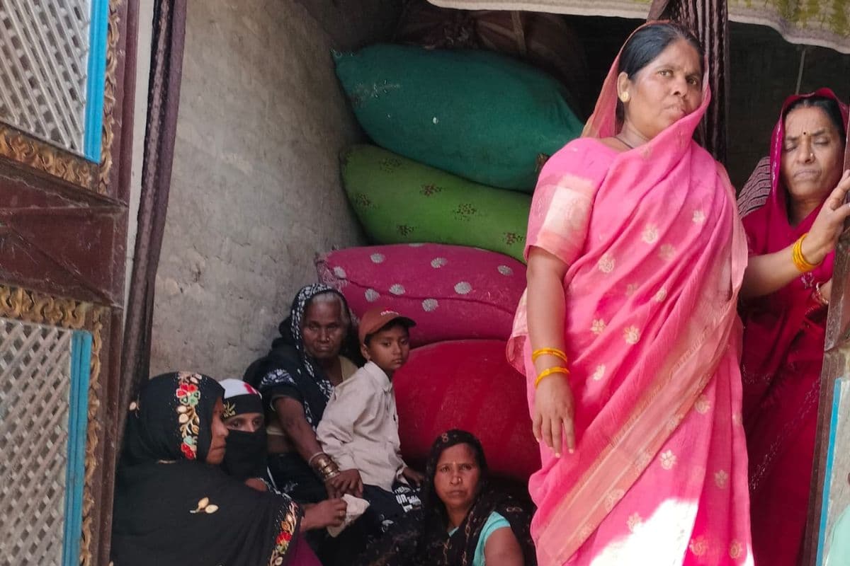 Saran News : आपाची और स्कूटी की टक्कर में दो युवकों की दर्दनाक मौत