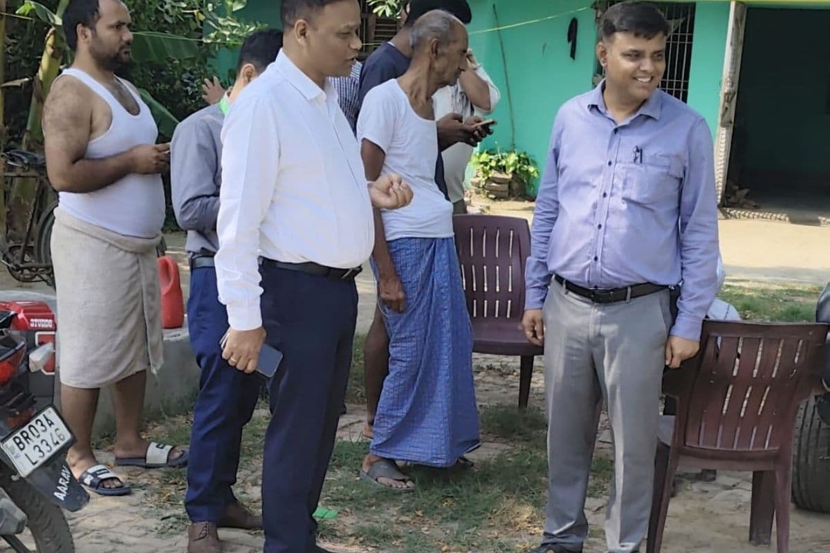 सरकारी योजनाओं के लाभ के लिए फॉर्मर आईडी जरूरी : अपर समाहर्ता