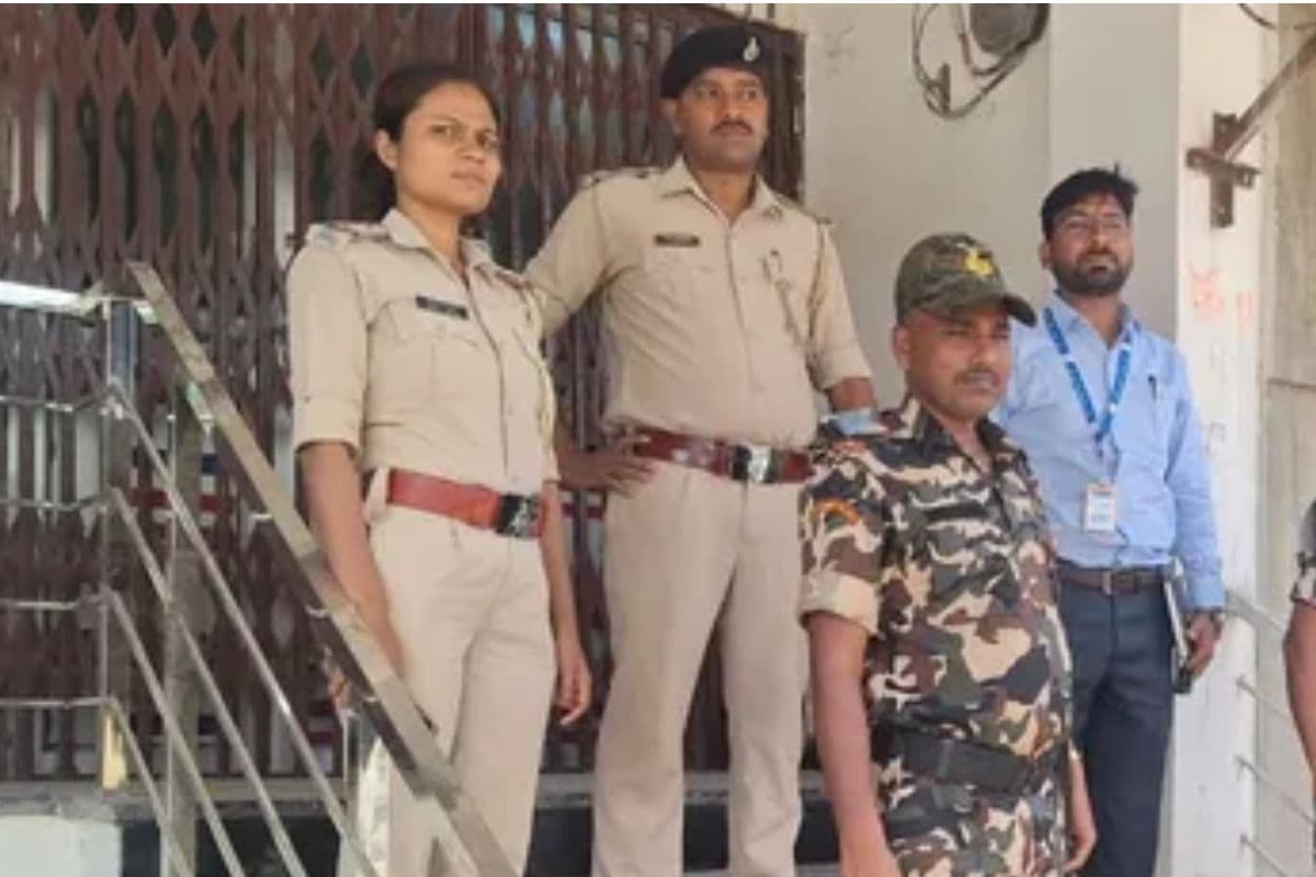 आरा हॉस्पिटल कांड: महिला की मौत के बाद अस्पताल में छापेमारी, गांजा-कारतूस मिलने पर सील