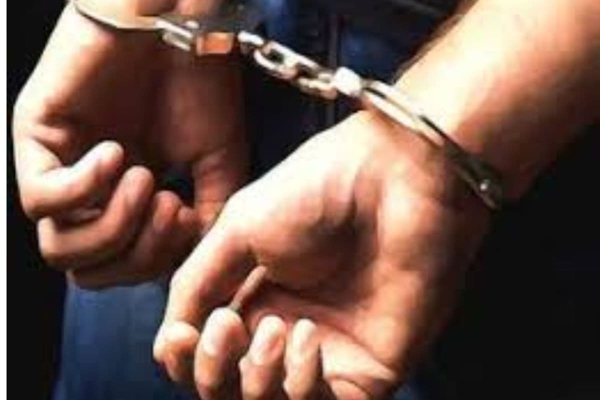 टाल क्षेत्र में चल रही थी मिनी गन फैक्ट्री! STF की रेड में बड़ा खुलासा, चार गिरफ्तार, हथियारों का जखीरा बरामद