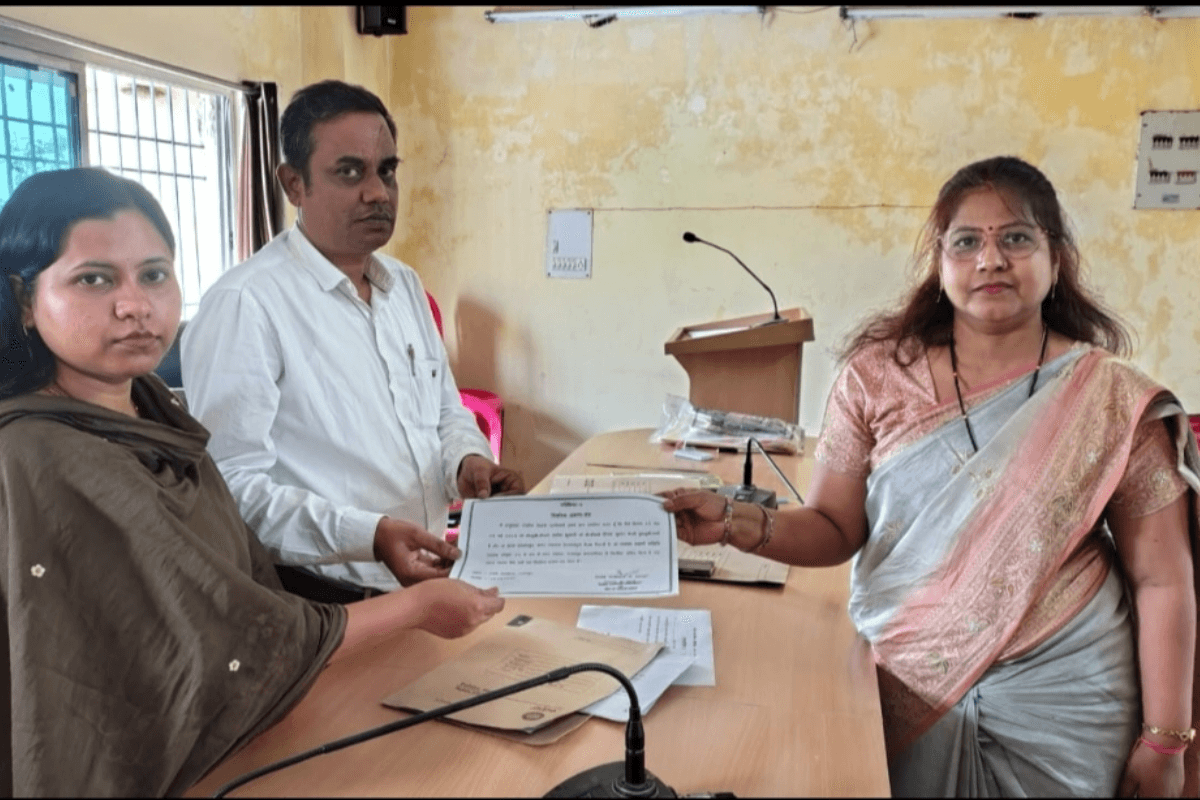 नालंदा के परवलपुर नगर पंचायत में सशक्त स्थायी समिति के तीनों सदस्य निर्विरोध निर्वाचित, शगुफ्ता परवीन ने दिलाई शपथ