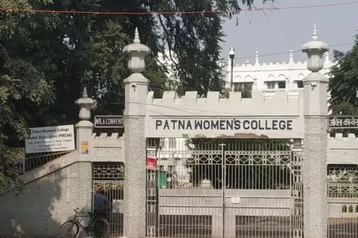 पटना वीमेंस कॉलेज में समर कैंप में छात्राओं ने दिखाया जबरदस्त जोश, खेल से गायन तक प्रतिभा का प्रदर्शन