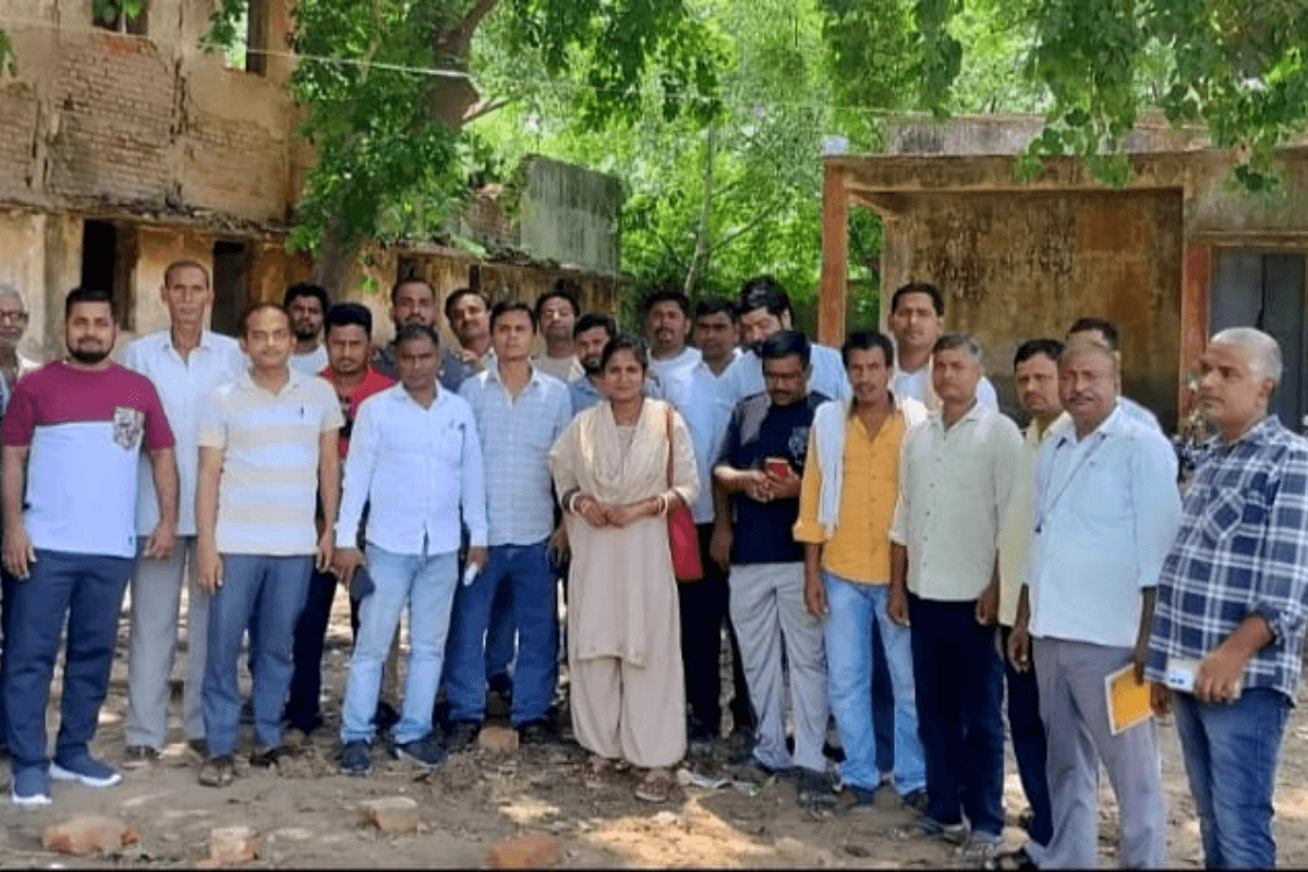 नवादा में बहाली की मांग को लेकर सांख्यिकी स्वयंसेवकों ने भरी हुंकार, सीएम-डिप्टी सीएम को सौंपेंगे ज्ञापन