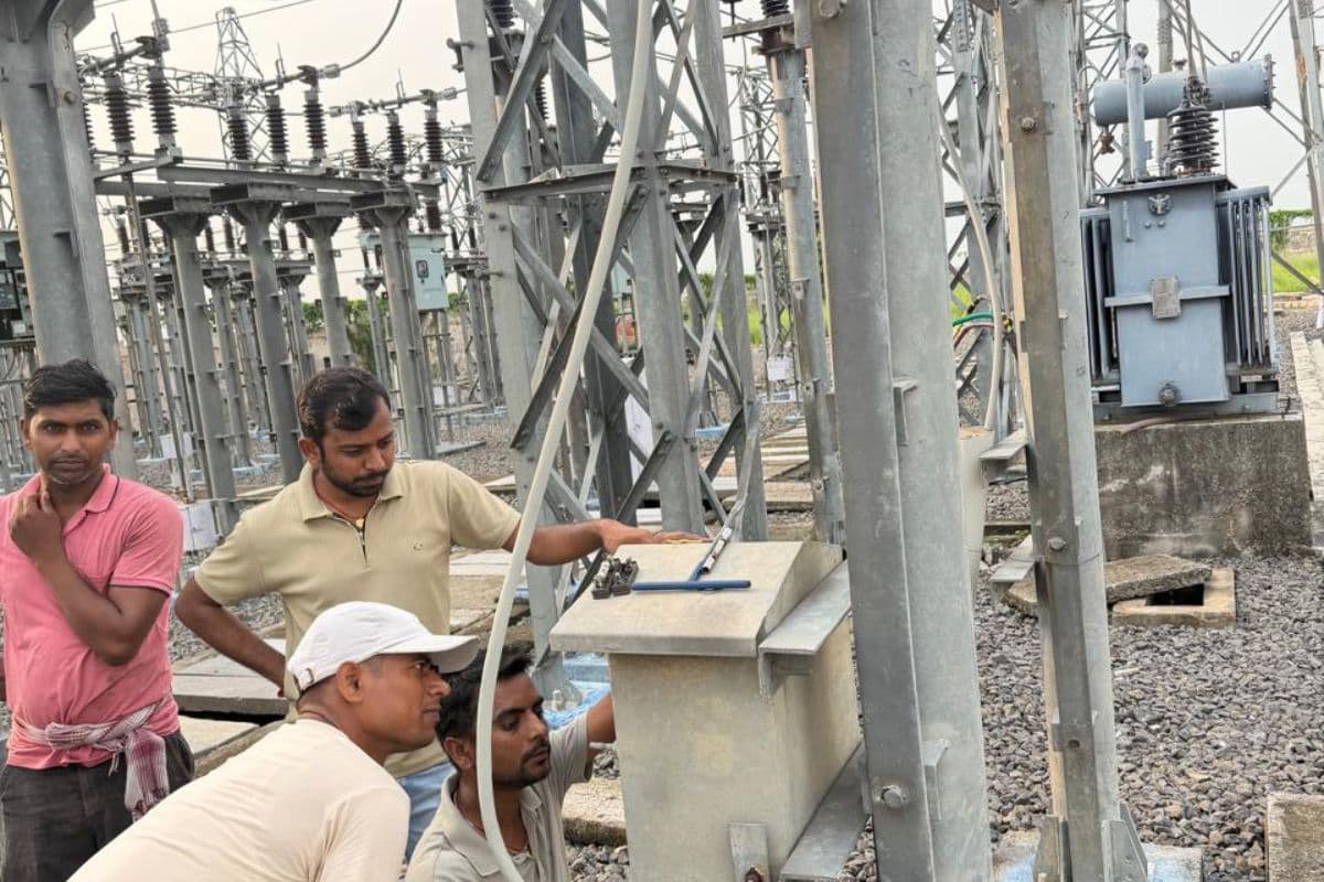 मनसाही के दो पंचायतों में 72 घंटे से बिजली ठप: दर्जनों गांवों में पानी के लिए हाहाकार, शिविर कार्य प्रभावित, शाम तक आपूर्ति न होने पर NH-131A जाम करने की चेतावनी