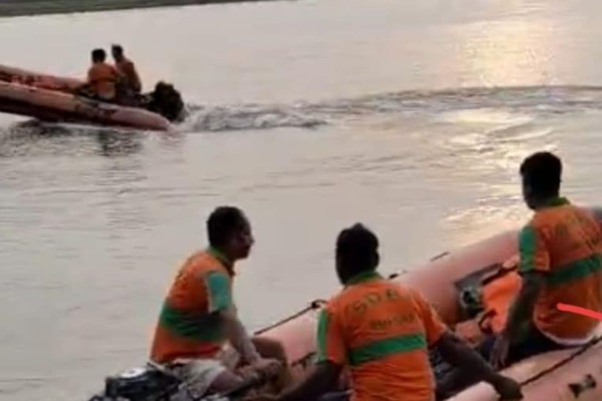पूर्णिया में दर्दनाक हादसा: महानंदा नदी में डूबे चार बच्चे, एक का शव बरामद; 3 मासूमों की तलाश में SDRF का रेस्क्यू ऑपरेशन जारी