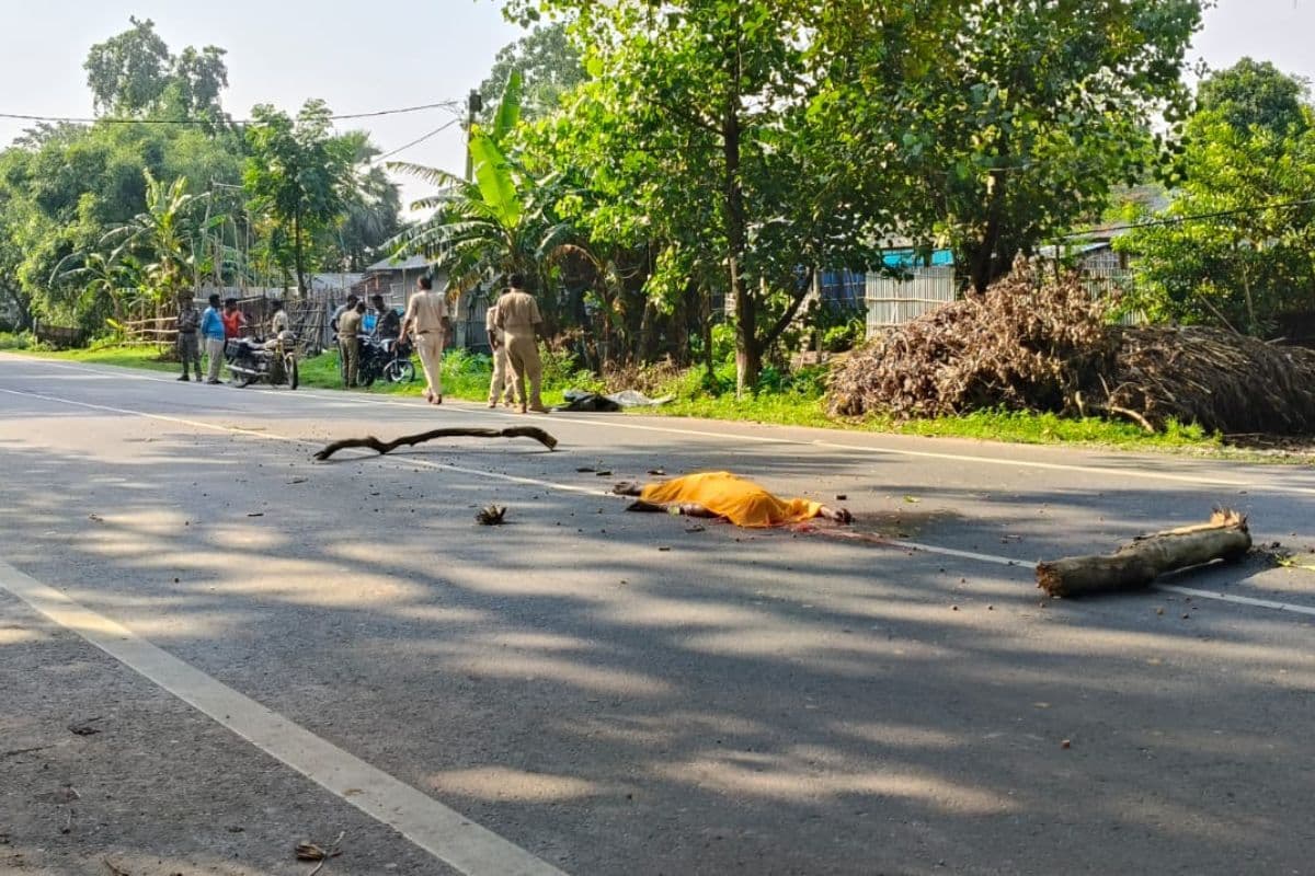 कटिहार में एनएच 81 पर भीषण सड़क हादसा, अज्ञात वाहन की टक्कर से युवक की मौके पर ही मौत, शव की शिनाख्त में जुटी पुलिस