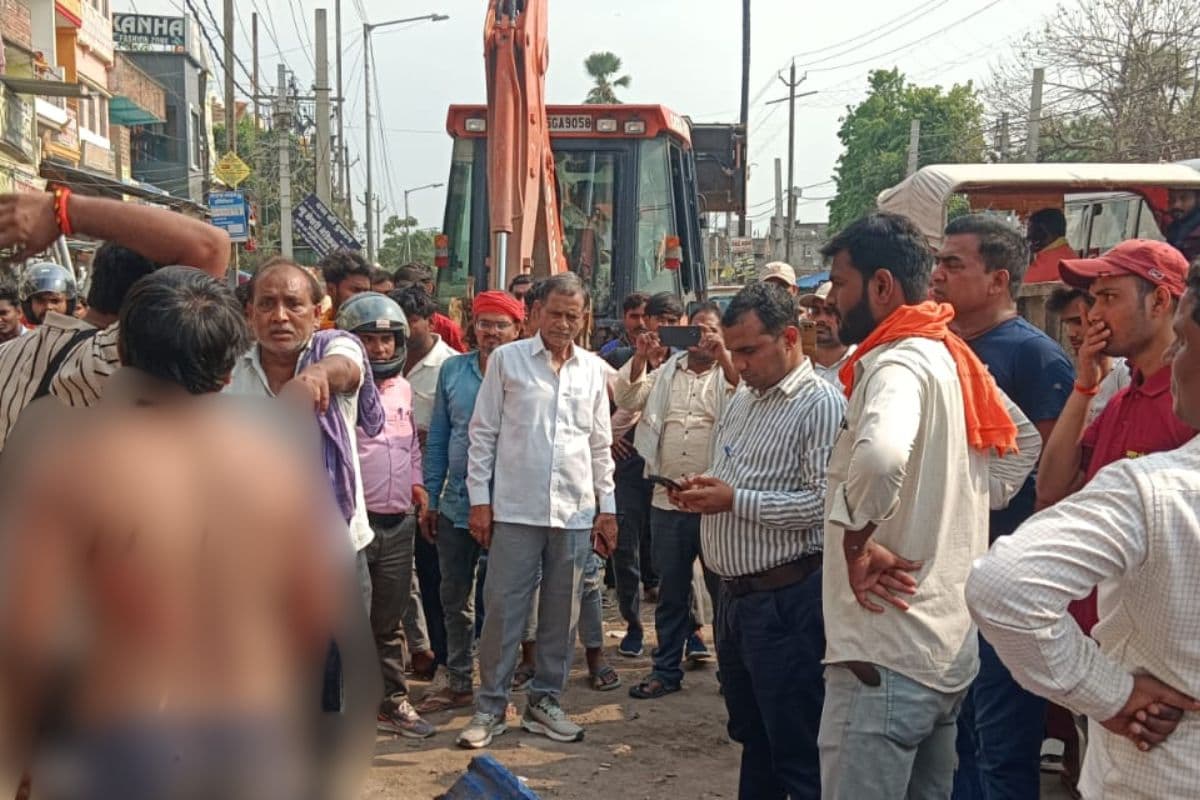 protest against encroachment removal
