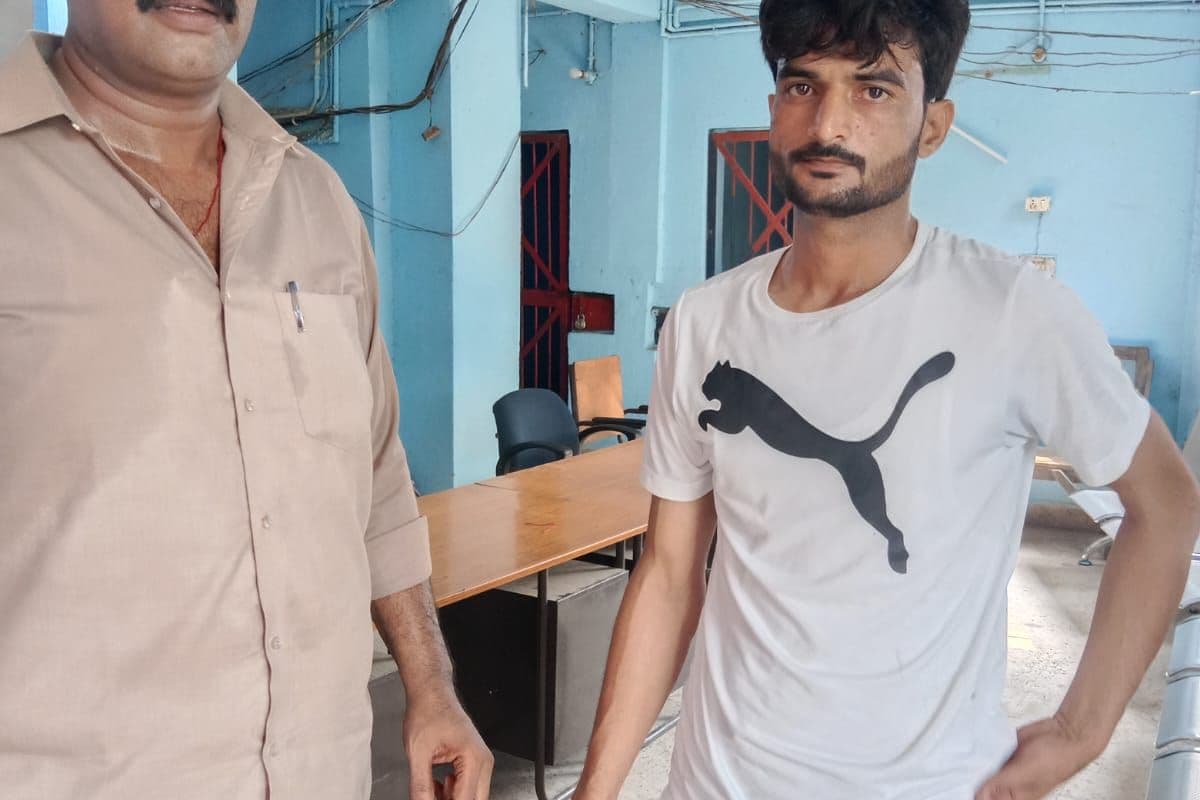 Gaya News : महाराष्ट्र पुलिस ने बरहोरिया से साइबर फ्रॉड मामले में युवक को किया गिरफ्तार