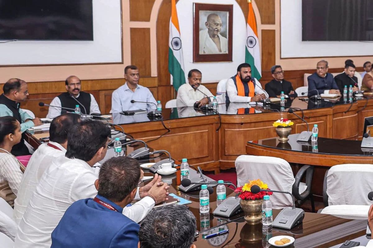 बिहार के सभी जिला मुख्यालय फोरलेन सड़क से जुड़ेंगे, CM सम्राट ने किया ऐलान
