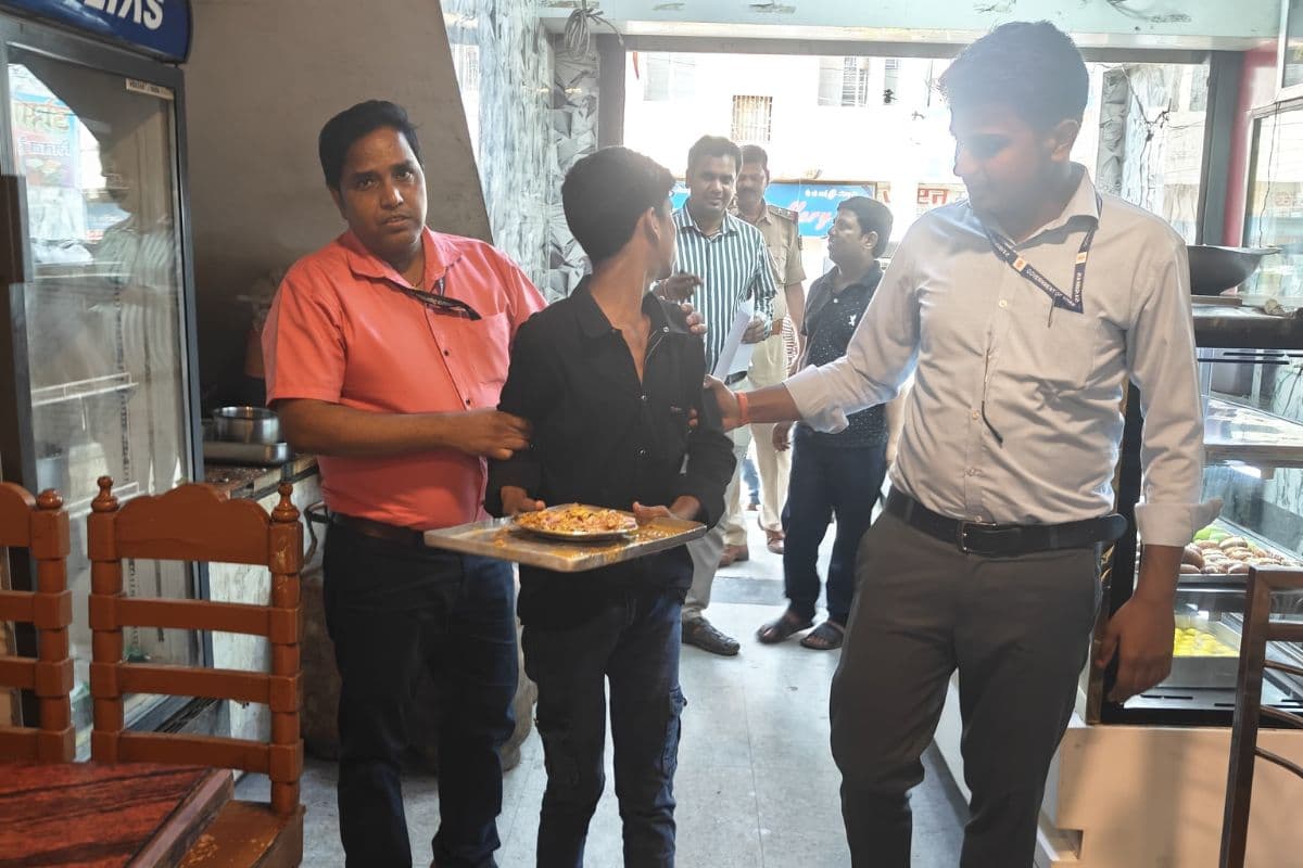 Hajipur News : बाल श्रम उन्मूलन हेतु विशेष छापामारी अभियान, एक बाल श्रमिक विमुक्त