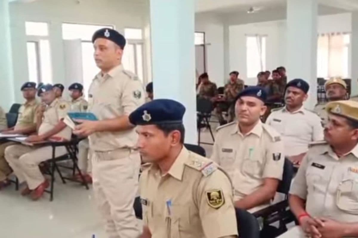 पुलिस सभा में उठे संसाधन और ड्यूटी के मुद्दे एसपी ने दिए कई आवश्यक निर्देश