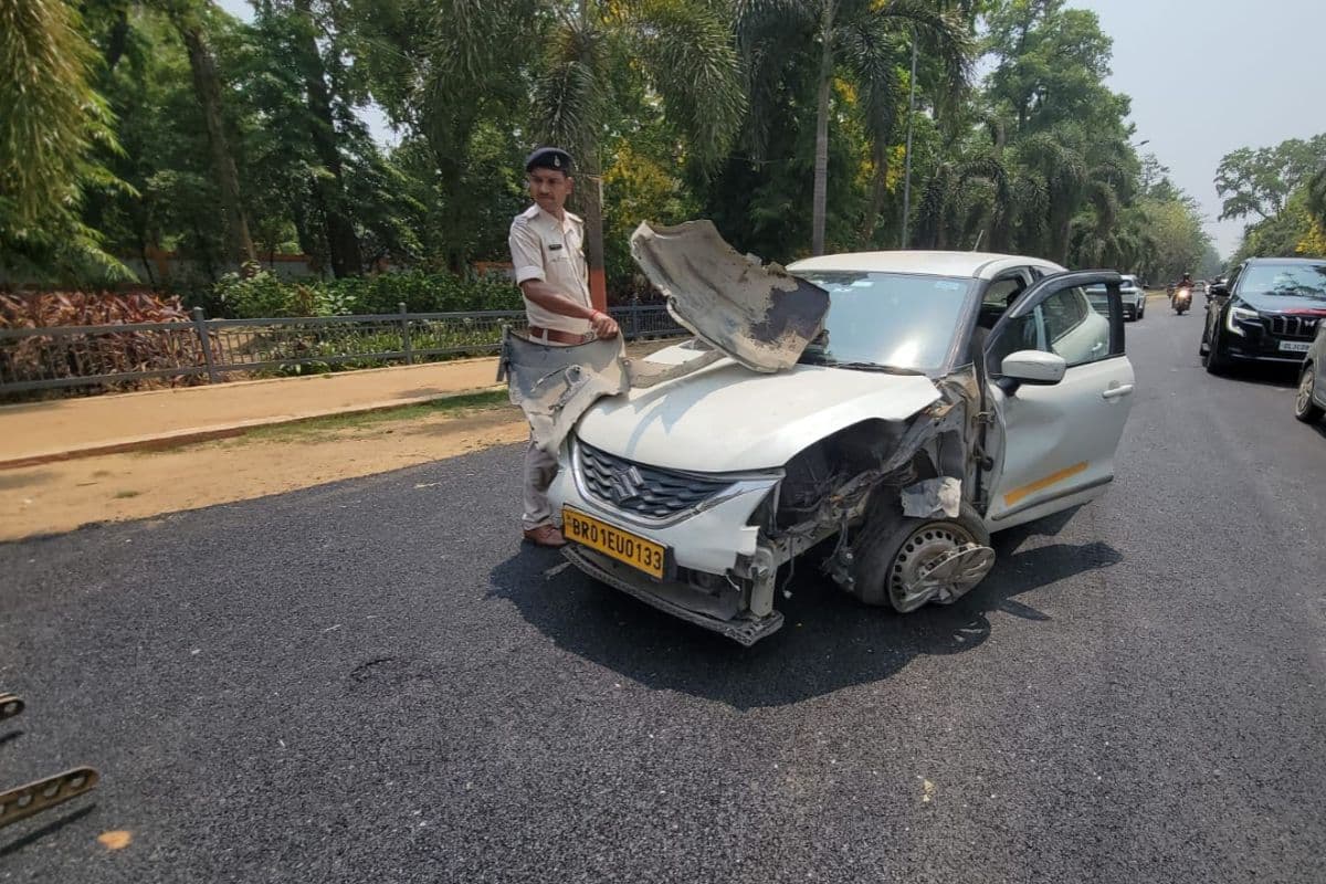 मुख्यमंत्री सचिवालय के पास भिड़ीं दो तेज रफ्तार कारें, मची अफरा-तफरी