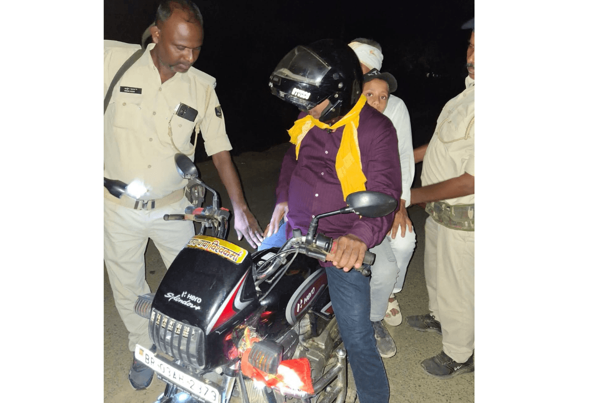 बक्सर पुलिस का विशेष अभियान, दहेज हत्या और शराब मामले में 14 गिरफ्तार