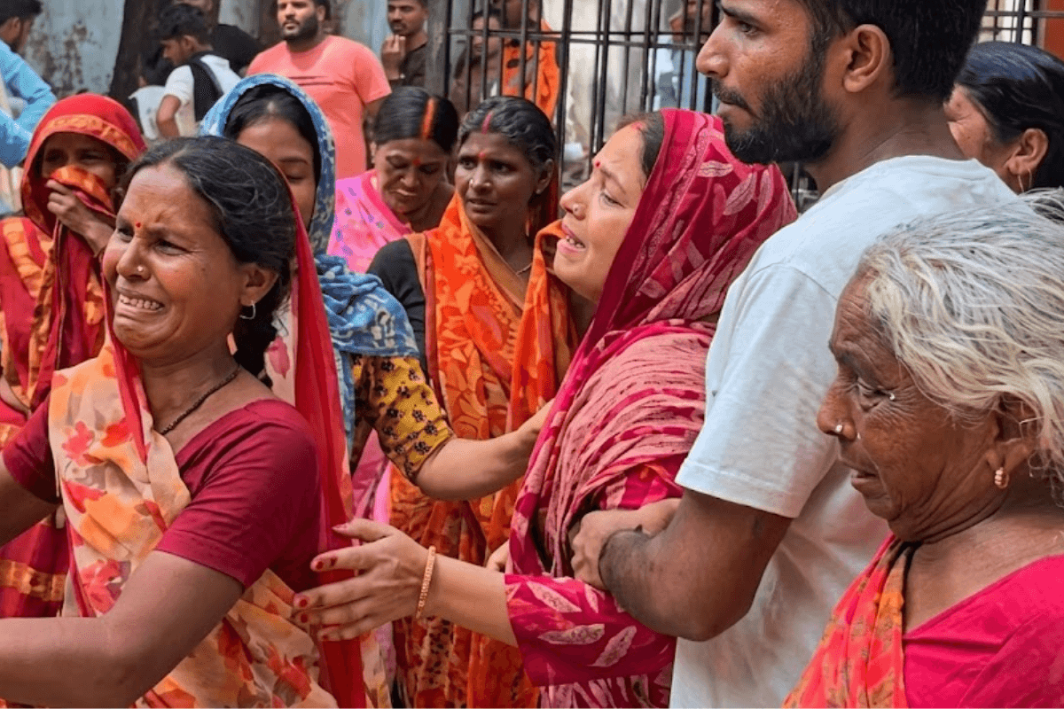 नवादा में दर्दनाक हादसा, ड्यूटी पर जा रहे बाइक सवार डाटा ऑपरेटर को ट्रक ने रौंदा