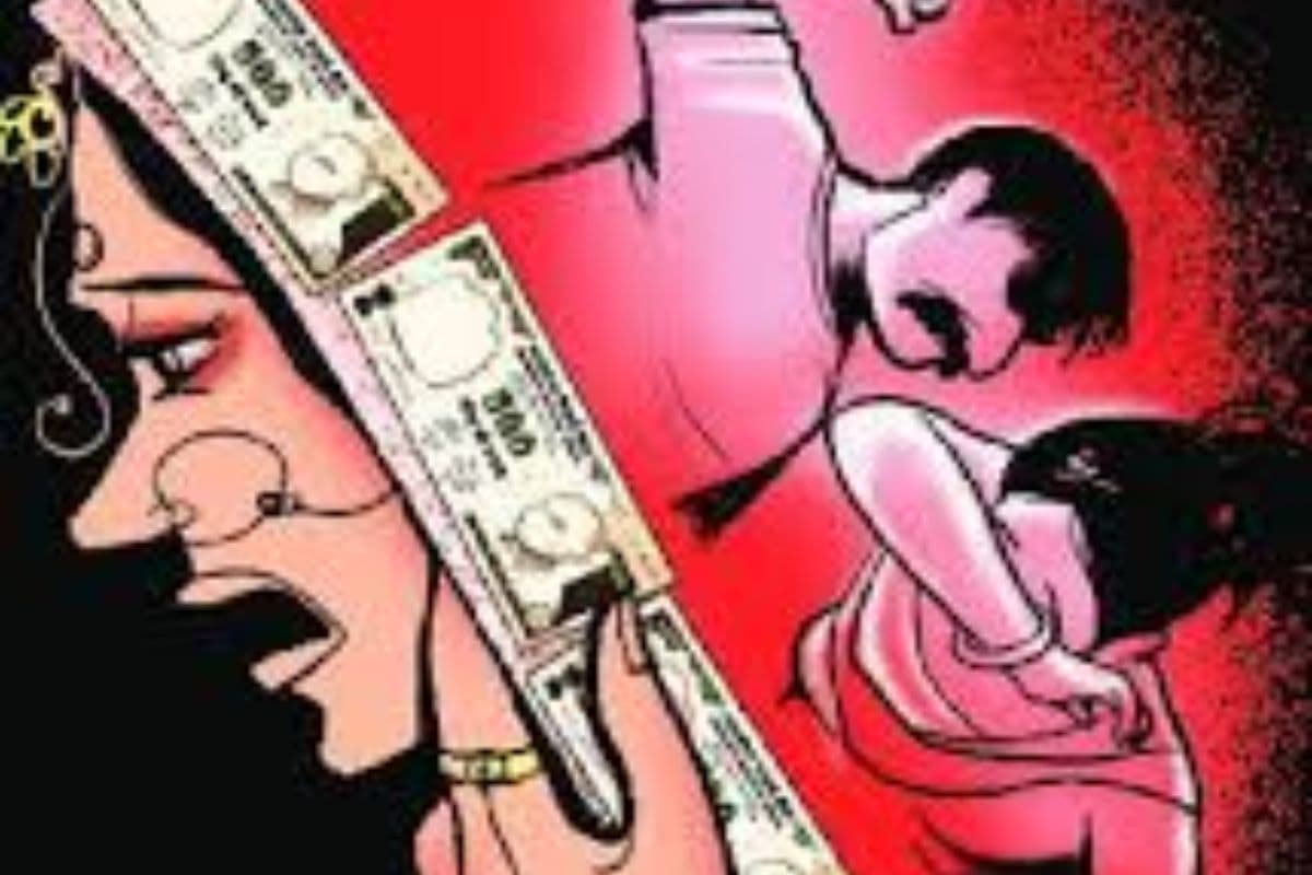 Chhapra News: छपरा में विवाहिता को जिंदा जलाने की कोशिश का आरोप, दहेज में 10 लाख नकद और गहनों की मांग