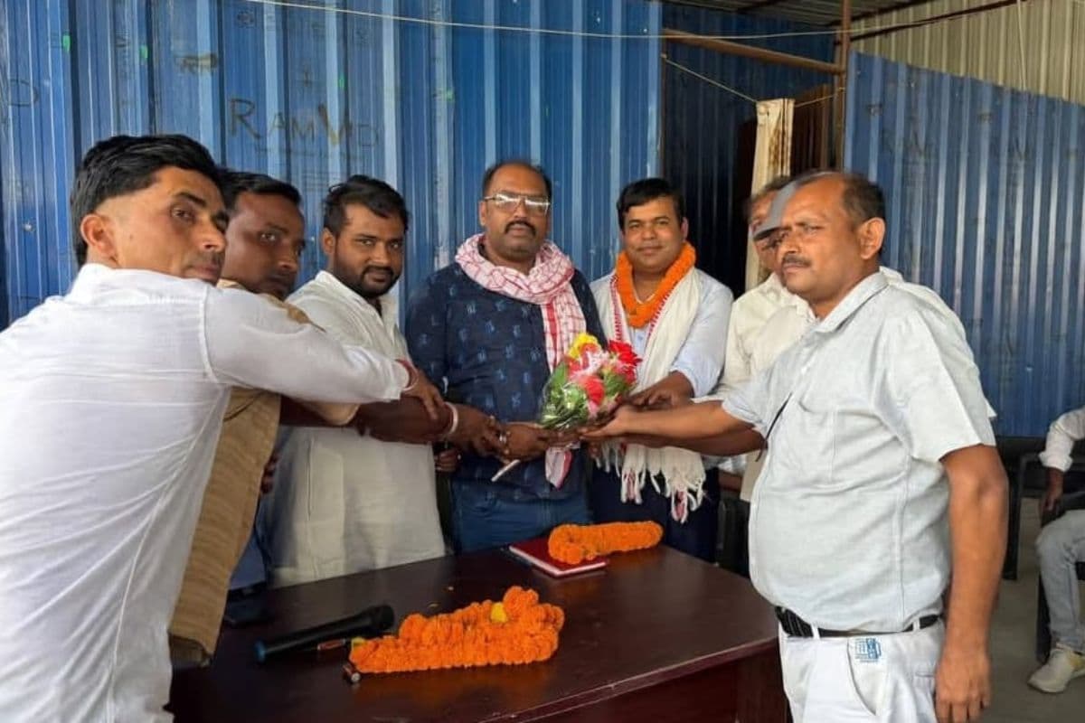 कोढ़ा में कांग्रेस की महत्वपूर्ण बैठक, संगठन सृजन अभियान को गति देने और 4 जून के कार्यक्रम को ऐतिहासिक बनाने पर जोर