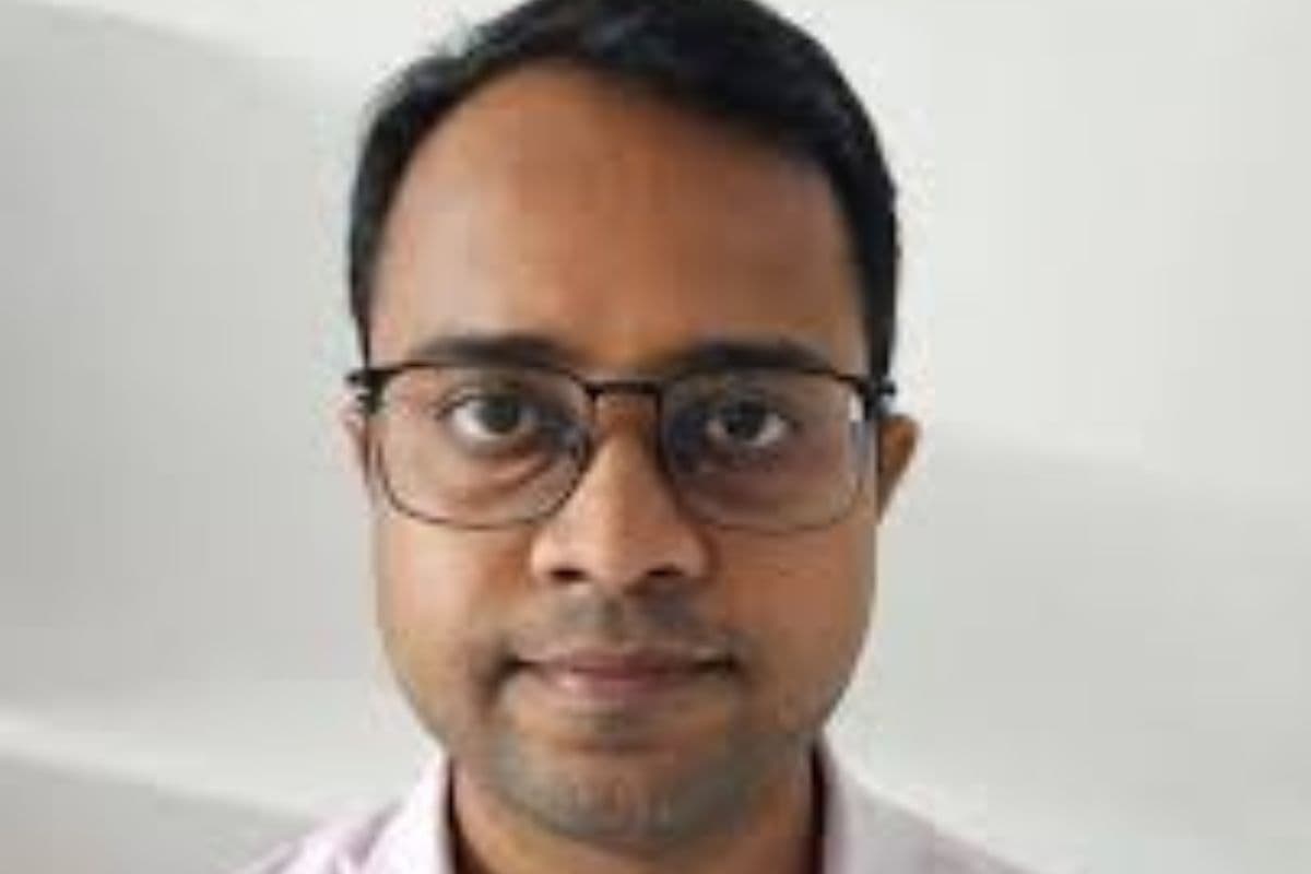 Saran News : डीएम ने स्वास्थ्य विभाग की समीक्षा,  लापरवाही बरतने पर सात अधिकारियों पर कार्रवाई भी की
