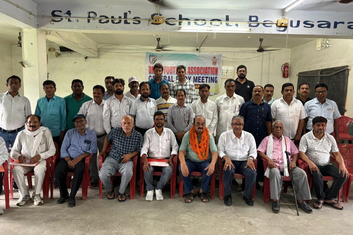 बेगूसराय में बिहार फुटबॉल एसोसिएशन की आम सभा में रविन्द्र प्रसाद सिंह को सर्वसम्मति से बिहार फुटबॉल एसोसिएशन का अध्यक्ष मनोनीत किया गया