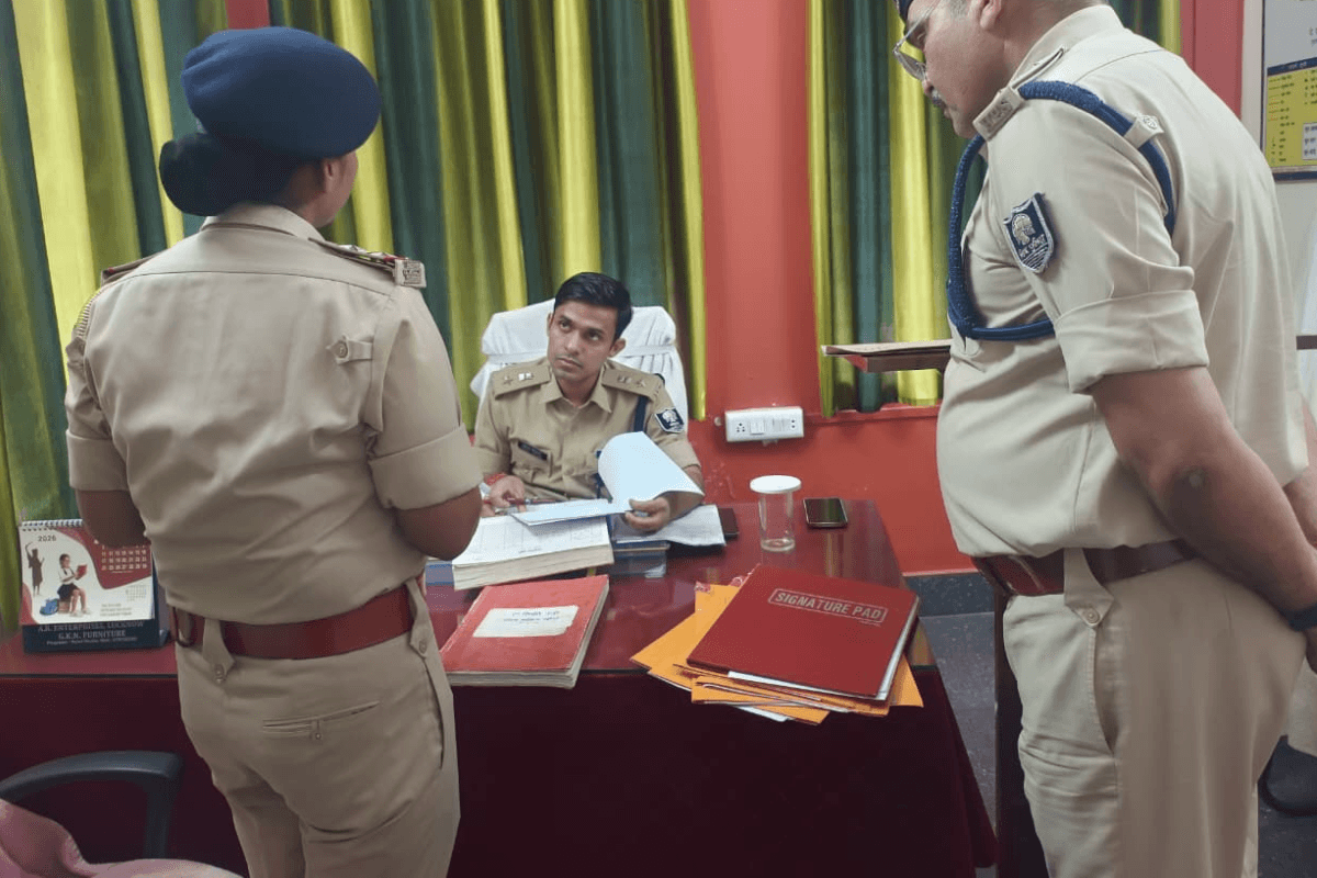 गोपालगंज में टेंडर माफियाओं पर पुलिस कप्तान का बड़ा प्रहार, मैनेजकरने वालों पर एक्शन की तैयारी, दर्ज होगी रंगदारी की FIR