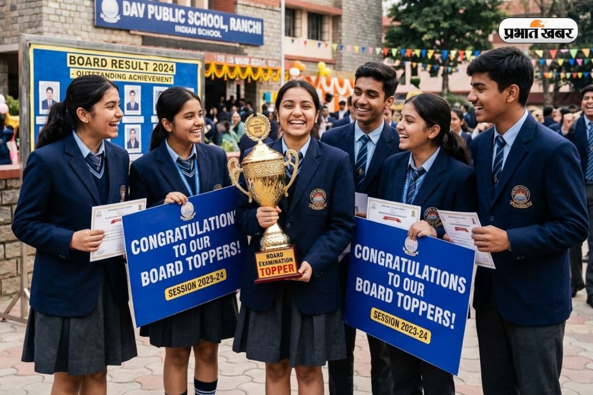मां आंगनवाड़ी कार्यकर्ता, बेटे ने WB 10वीं में मारी बाजी, इंजीनियर बनने का सपना 