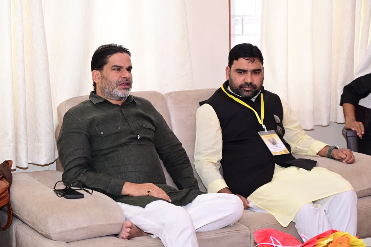 जन सुराज अल्पसंख्यक प्रकोष्ठ की नई टीम घोषित: अबू अफ़्फ़ान फारूकी बने प्रदेश अध्यक्ष, शोएब खान को मिली महासचिव की कमान