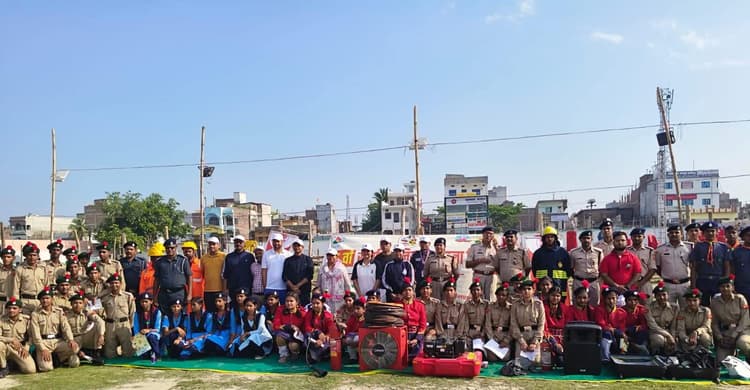 खगड़िया का 45वां स्थापना दिवस धूमधाम से मनाया गया, प्रभात फेरी से लेकर मॉक ड्रिल तक हुए आयोजन