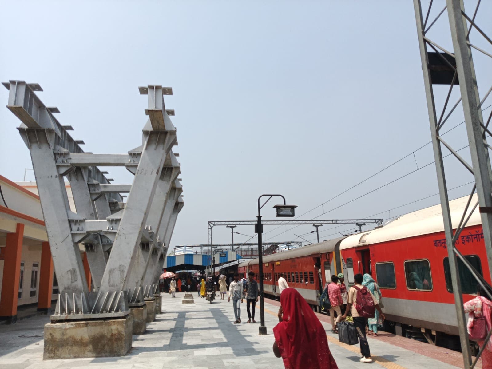 सिमरी बख्तियारपुर रूट पर 20 मई को 4 घंटे ट्रेन परिचालन बाधित, फुट ओवरब्रिज निर्माण के लिए लिया जाएगा ब्लॉक