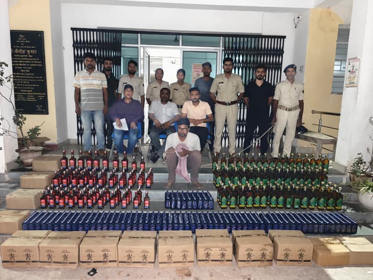 सुपौल में शराब माफियाओं पर बड़ी कार्रवाई, 1297 बोतल विदेशी शराब के साथ कारोबारी गिरफ्तार