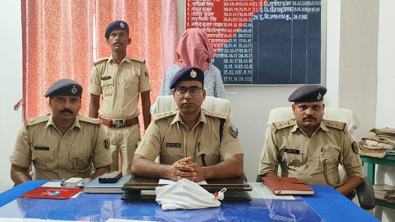 सहरसा में पैक्स अध्यक्ष अवैध हथियार और गोली के साथ गिरफ्तार