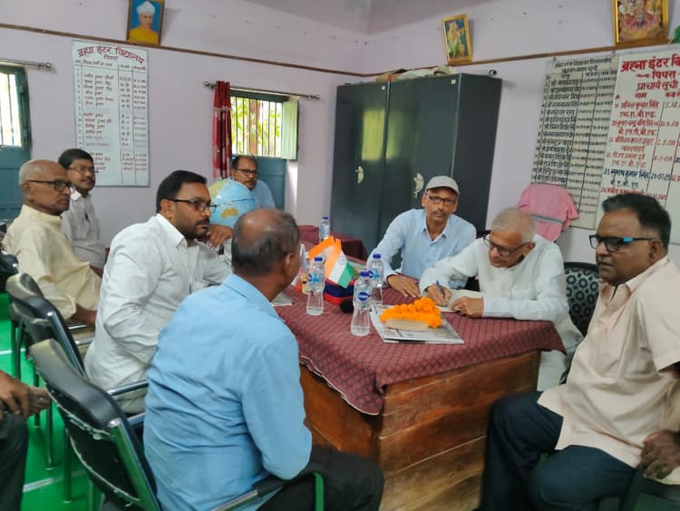 खगड़िया में पीएम श्री ब्रह्मा इंटर विद्यालय प्रबंध समिति की बैठक संपन्न
