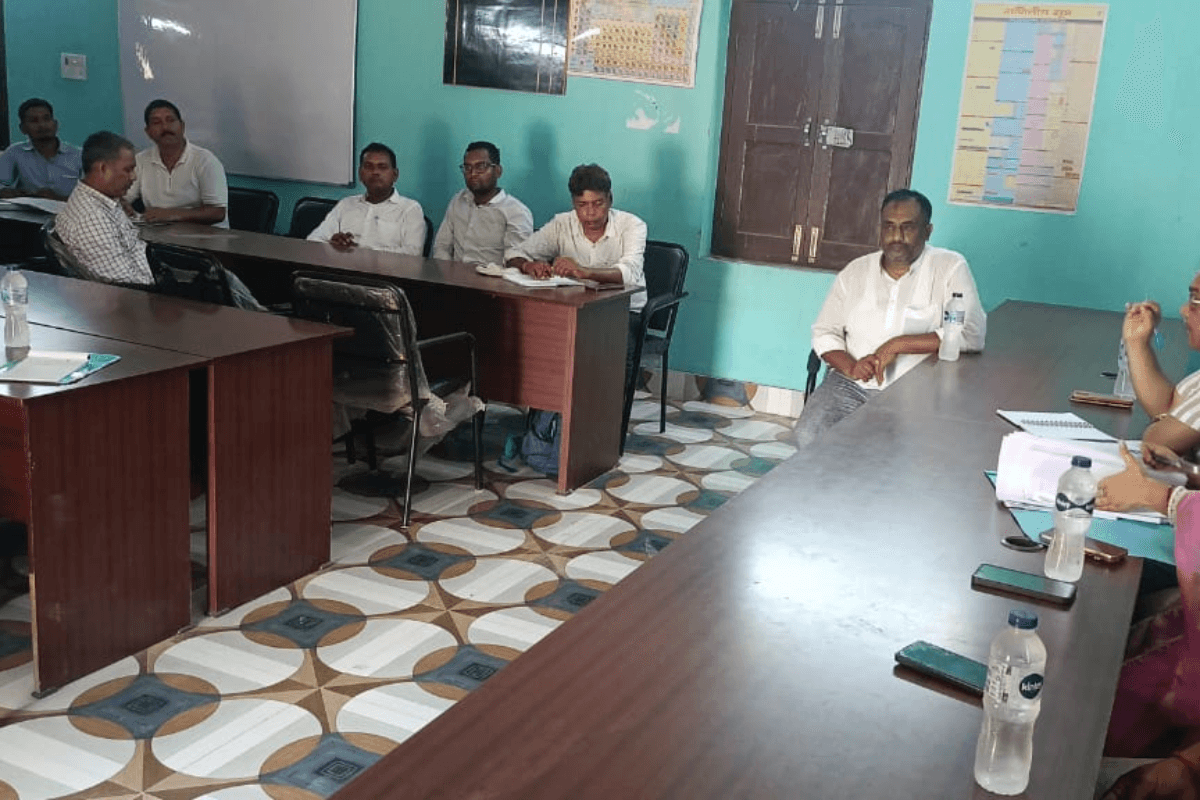 Arrah News: बाढ़, सुखाड़, हीटवेव एवं सहयोग पोर्टल को लेकर बिहिया प्रखंड में समीक्षा बैठक
