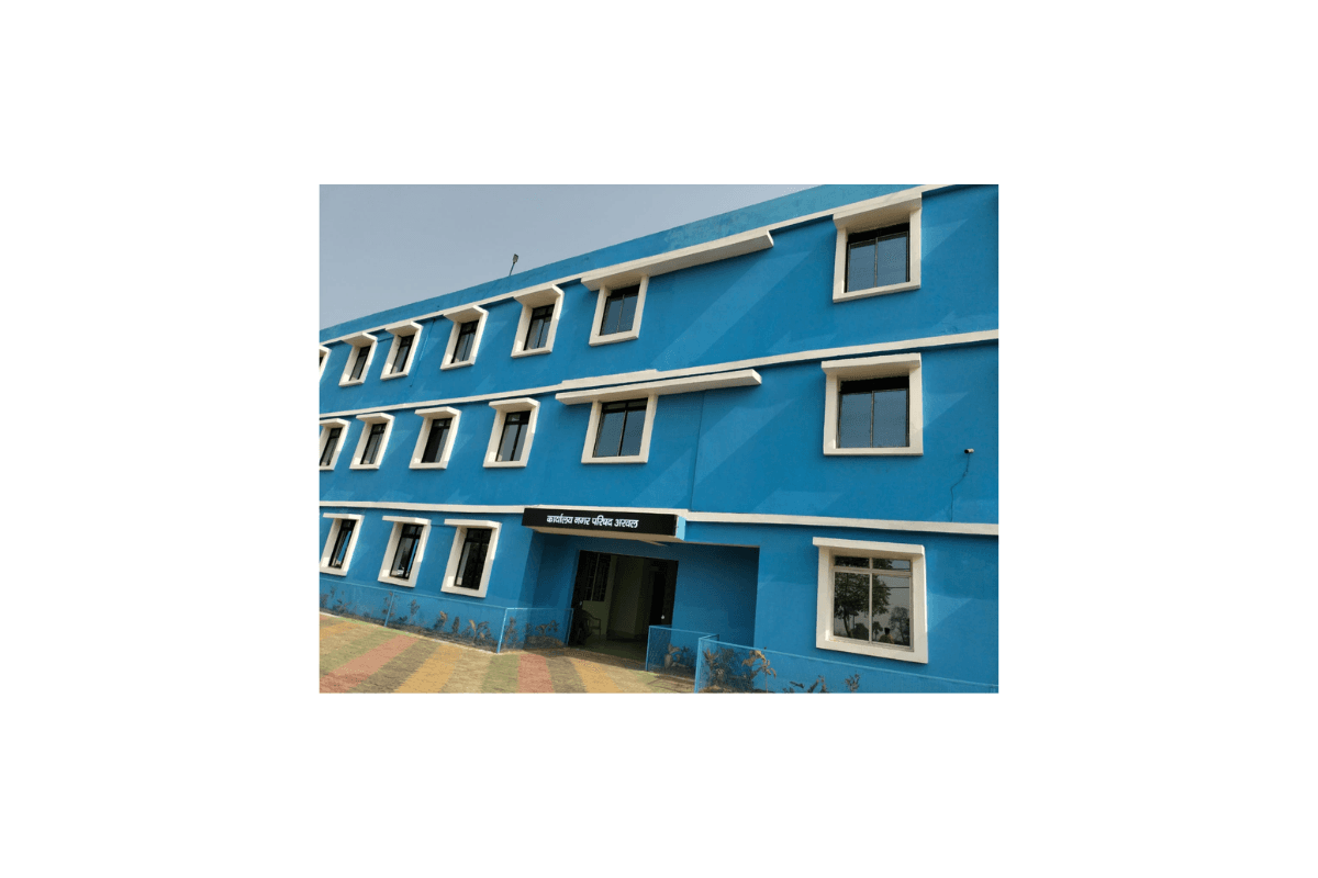 अरवल शहर में इलेक्ट्रॉनिक वाहनों के लिए नहीं है चार्जिंग प्वाइंट, ई-रिक्शा चालक परेशान