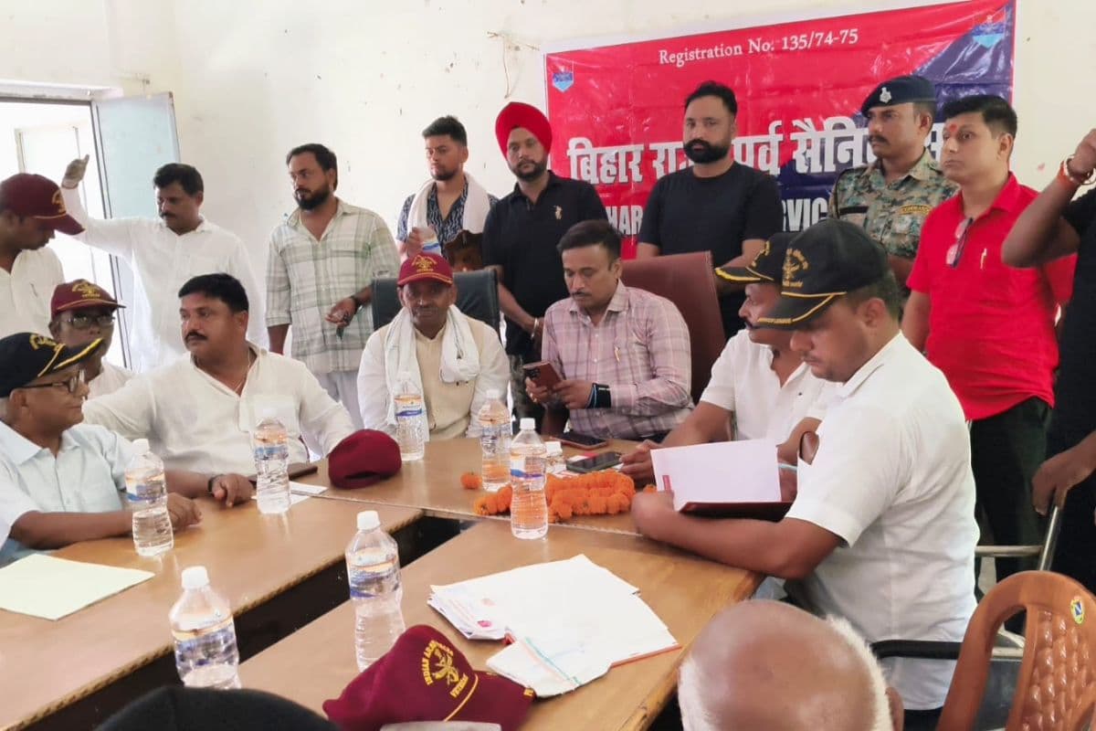 पूर्व सैनिकों की समस्याओं पर बड़ा आश्वासन, सामुदायिक सेना भवन को मिलेगी रफ्तार