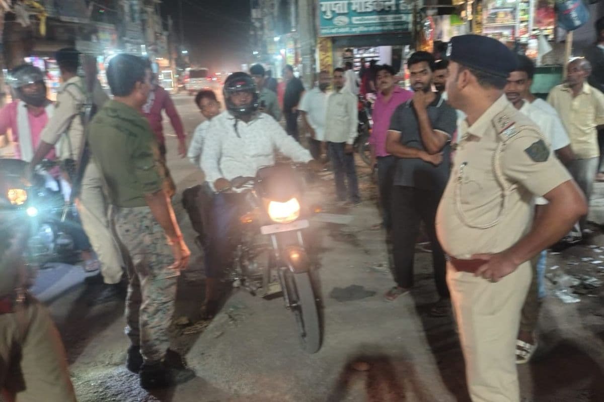 Aurangabad News: अंबा चौक पर सघन वाहन जांच, ट्रैफिक नियम उल्लंघन पर पुलिस सख्त